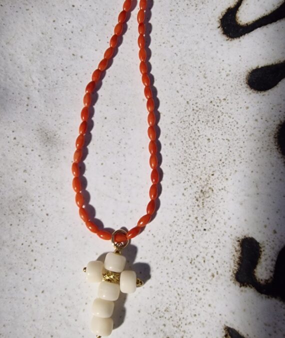 Collar Cruz Hueso